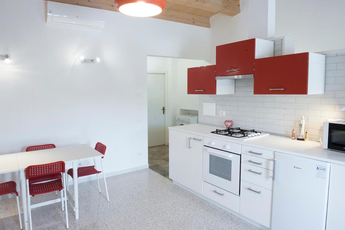 S222 - Sirolo, Nuovissimo Bilocale In Villetta 1P エクステリア 写真